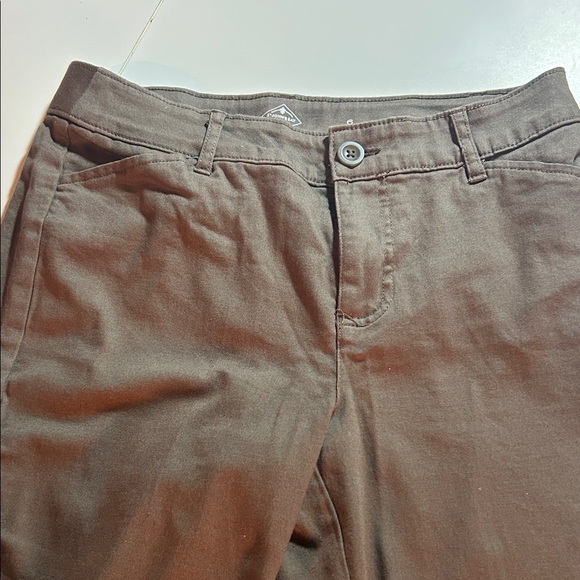 St. John's Bay Women's Brown Capris - Picture 7 of 10